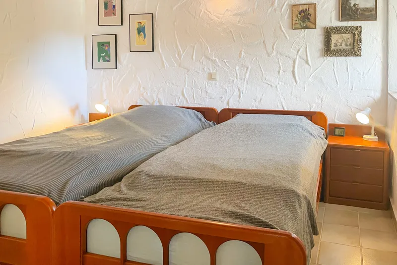 Attractive finca with guest apartment, garden idyll and distant views in a quiet location — photo 5