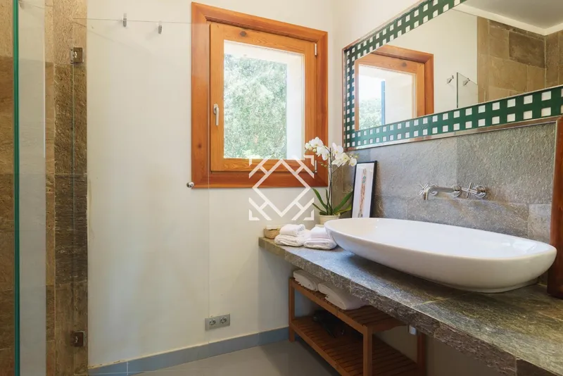 Magnificent villa for sale close to the golf course in Pollensa, north of Mallorca — photo 7