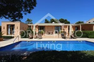 Ref. PRO107 – Single-storey, stylish villa with patio in Porto Petro’s first sea line — photo 1