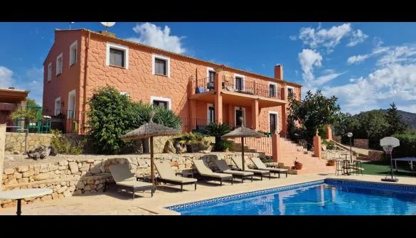 Countryside property in Son... — photo 3