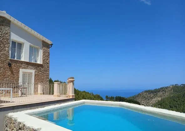 Detached house in Bañalbufar — photo 1