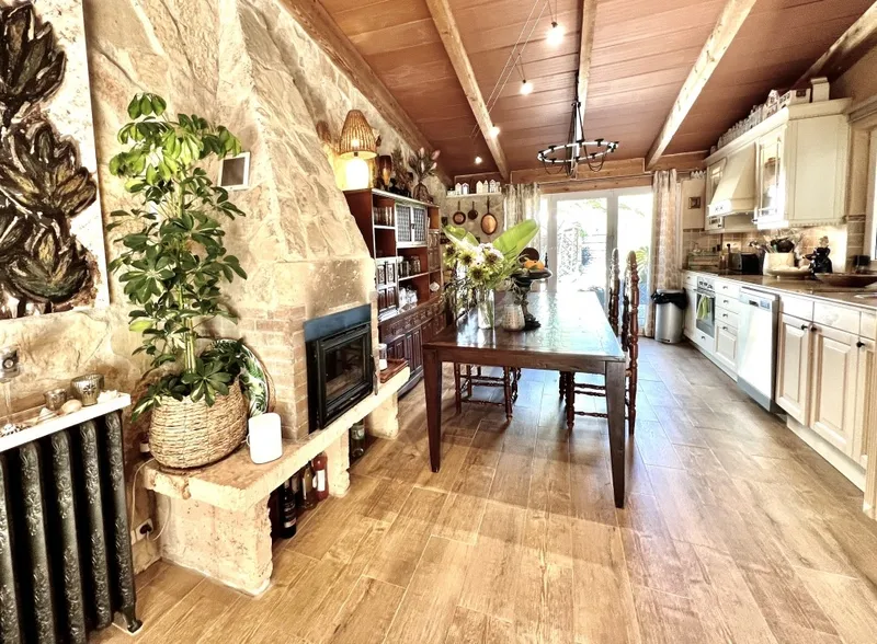 Finca property with vacation rental license in Llucmajor — photo 8