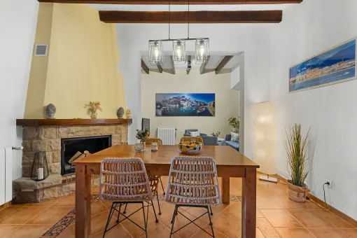 Santanyi, Mediterranean Townhouse in a Prime Location in Santanyí with Pool, Garden & ETV Licence — photo 6