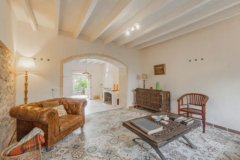 Traditional house with views — photo 10