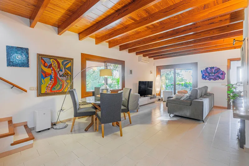 Chalet with pool and holiday licence — photo 12