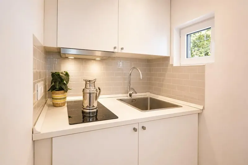 Discover this charming recently renovated studio in one of the quietest and most sought-after areas of Paguera, Calvià. — photo 10