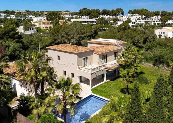 Detached house for sale in Sol de Mallorca — photo 1