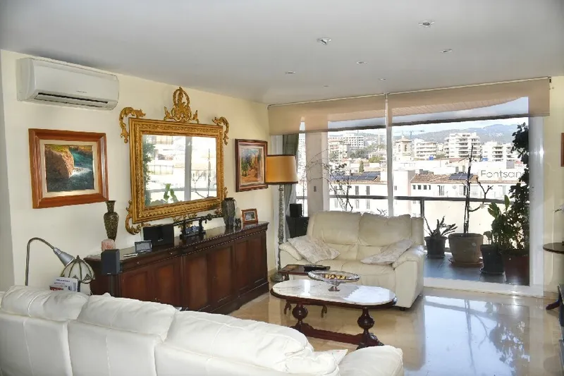 Bright Apartment with Terrace, Two Garages and Panoramic Views of Bellver Castle — photo 9