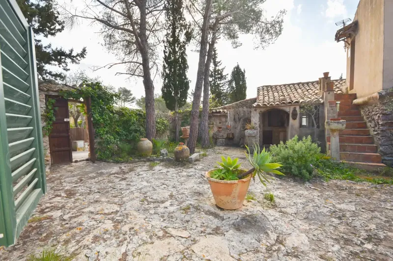 Village house with great character and charm in the heart of the Serra de Tramuntana, in the beautiful village of Galilea surrounded by mountains and unparalleled — photo 8
