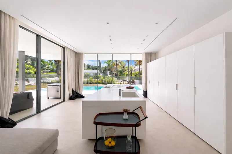 Exclusive new build modern style villa in a privileged location in Nova Santa Ponsa Mas — photo 9