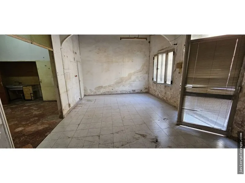 Local for sale on Paseo d'Antoni Maura — photo 5