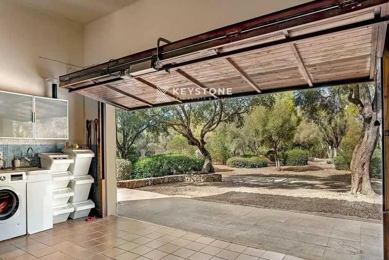 Impressive private house — photo 4