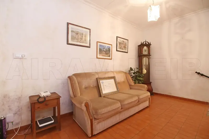 This 188 m² property on a 107 m² plot represents an exceptional opportunity in consolidated urban land for those — photo 8