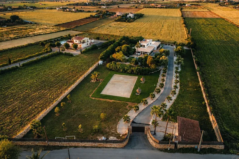 Finca with holiday rental licence near Es Trenc, Ses Covetes — photo 3