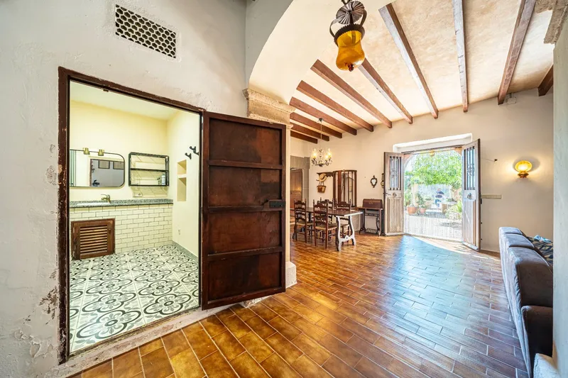 Mallorcan estate with views of Cabrera island and 40 hectares of land — photo 12