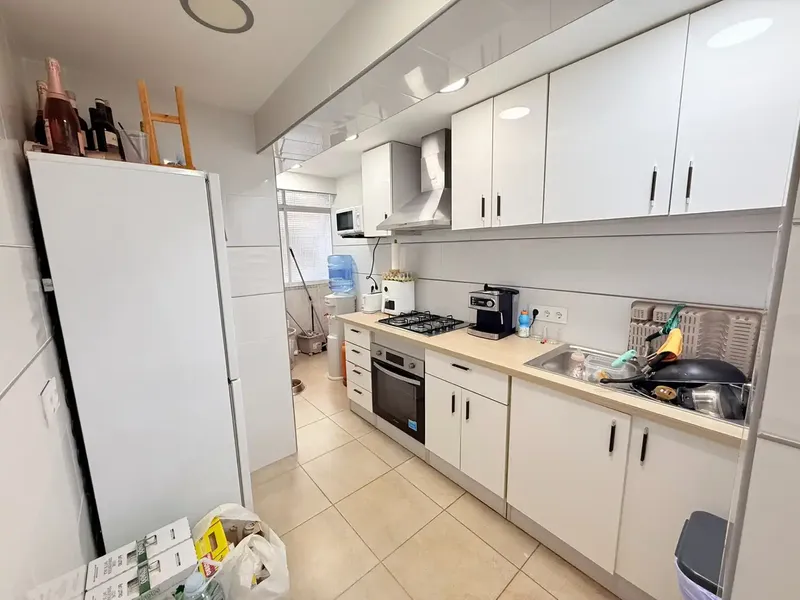 PALMACASA INMOBILIARIA sells 3-bedroom flat in Son Gotleu, located on a 4th floor without lift, in a building from 1970. — photo 5
