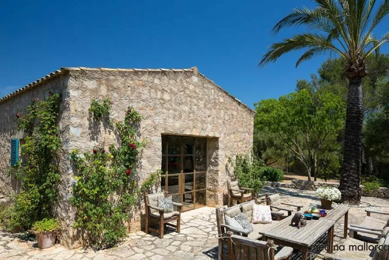 Beautiful finca with several buildings in Manacor — photo 12
