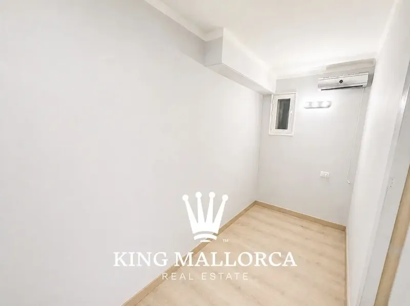 Seafront Apartment with 4 Bedrooms, 1 Bathroom (Possibility of 2), Terrace, Rooftop, 123 m² – Sa Ràpita, Mallorca — photo 11