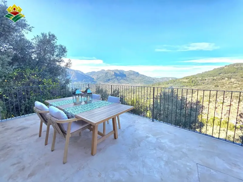 Charming house with spectacular views in Fornalutx — photo 1