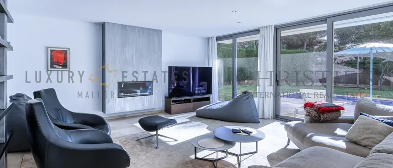 Modern villa in Nova Santa Ponsa with large plot and partial sea views — photo 2