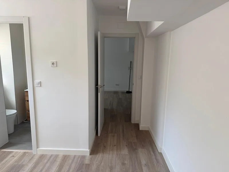 Business Premise - Palma de Mallorca (Marqués de la Fontsanta) , Built Surface 42m 2 , 1 Room, 1 Bathrooms. — photo 6