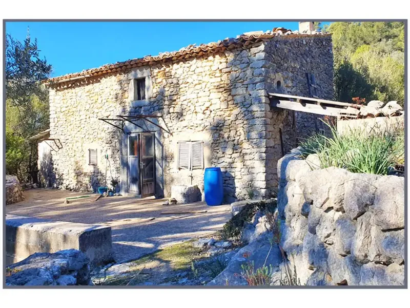 Beautiful rustic mountain estate for sale in Mancor de la Vall in a uniquely beautiful setting — photo 1