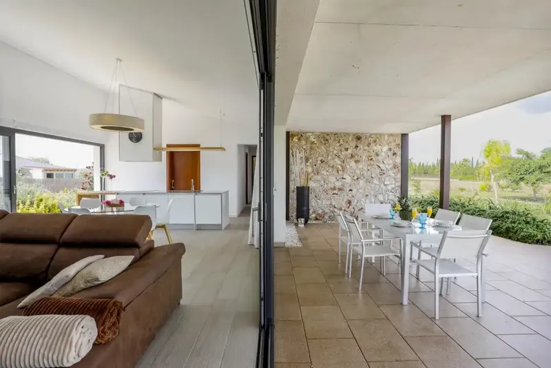 Rustic finca of 355 m² built in a privileged setting on the outskirts between Sa Pobla and Can Picafort — photo 6