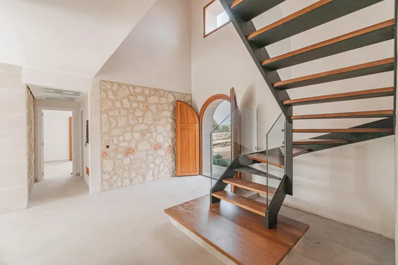 Renovated stone house — photo 6