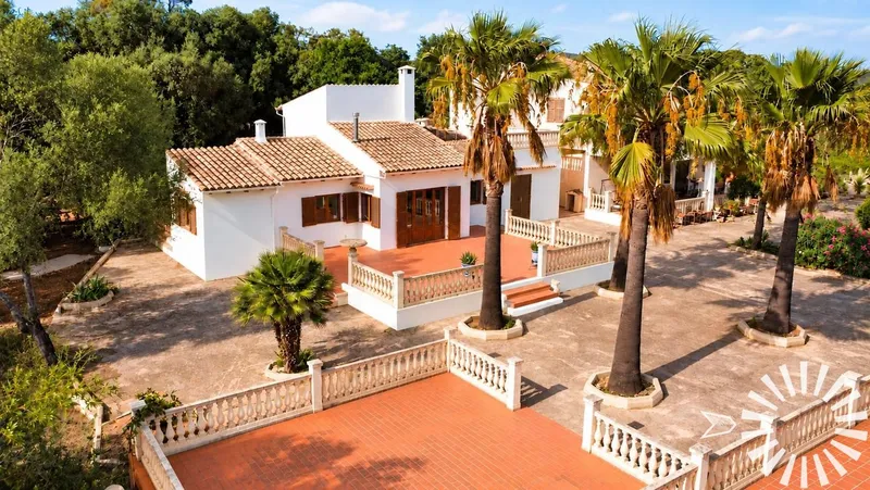 Country house with a private 1,500 m² garden and pool near Porreres — photo 3