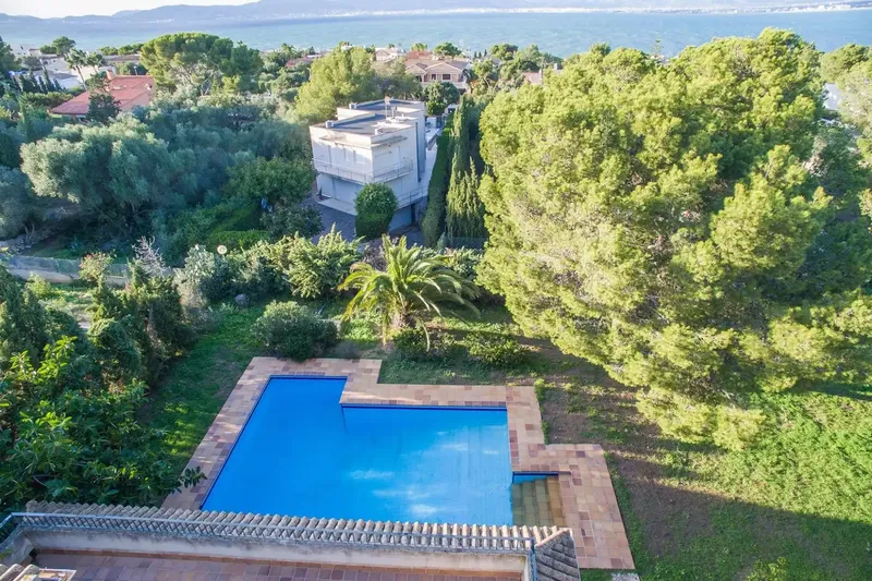 Chalet in Cala Blava with Sea Views — photo 2