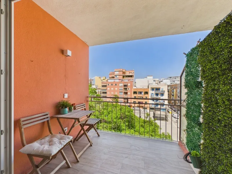 Two Bedroom Apartment with Terrace in Camp de Serralta - Temporary Contract, Available from the 15th August — photo 4