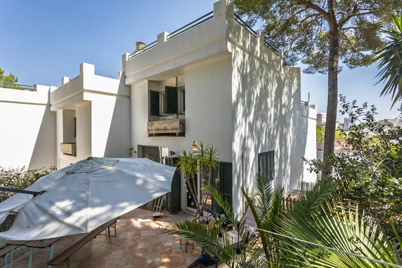 Elegant Four-Bedroom Semi-Detached Home with Terraces, Garden & Garage in Tranquil Cala Nova — photo 1