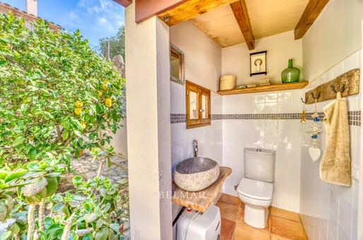 Mediterranean townhouse with idyllic patio in Capdepera — photo 4