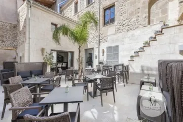 Reformed Manor House with Large Patio, Bar and Cinema for Sale in the Heart of Pollensa — photo 7