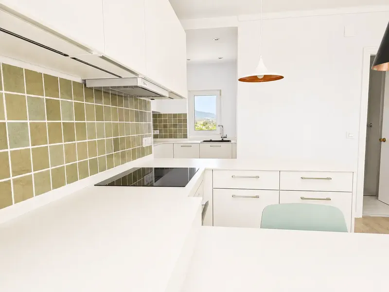 Live where others vacation: exclusive penthouse for long-term rent in the heart of Cala Millor — photo 6