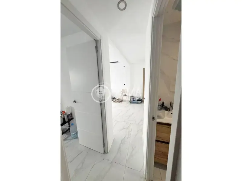 Recently renovated and bright apartment in the Son Gotleu area — photo 4