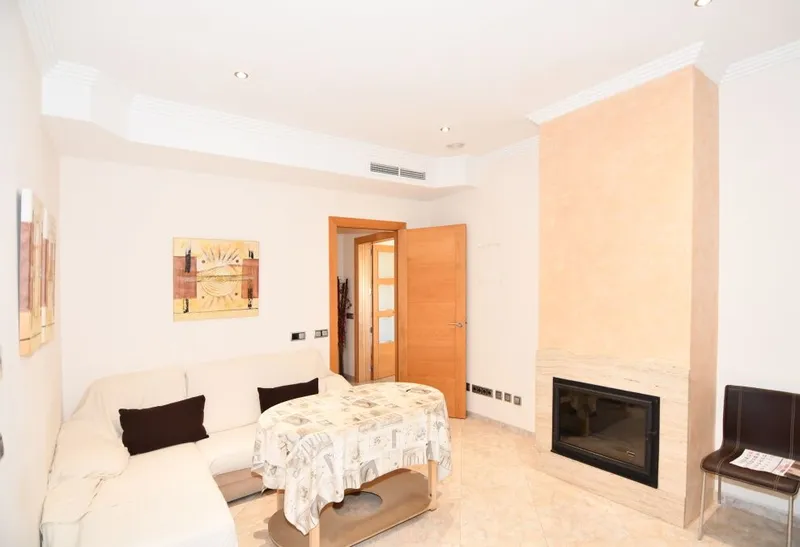 Large town house distributed in 2 apartments and a large garage in Felanitx — photo 10