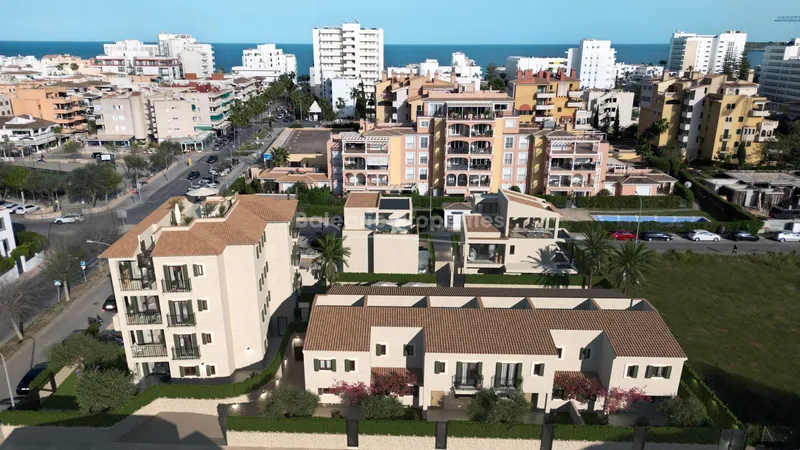 Stylish new development for sale near the beach in Cala Millor, Mallorca — photo 1
