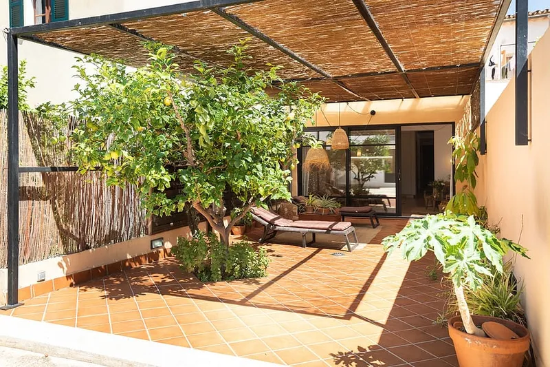 Renovated townhouse in Alaró with garden and garage in Alaró — photo 2