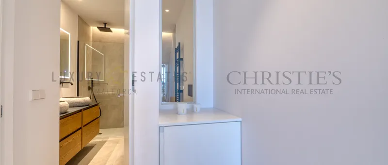 Renovated apartment in Palma in Can Barbará with harbor and sea views — photo 9