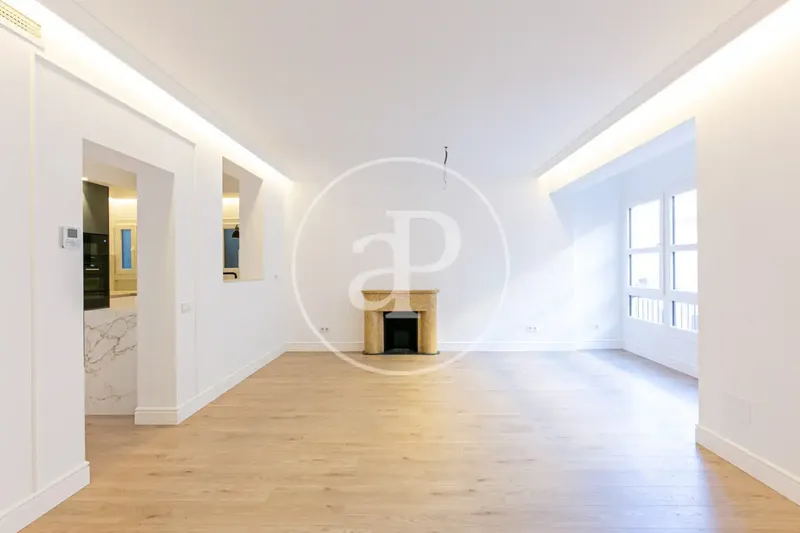 Piso con terraza en alquiler en Carrer de Margalida Caimari — photo 2