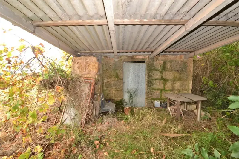 Plot of 15300 square meters with tool shed to be renovated — photo 6