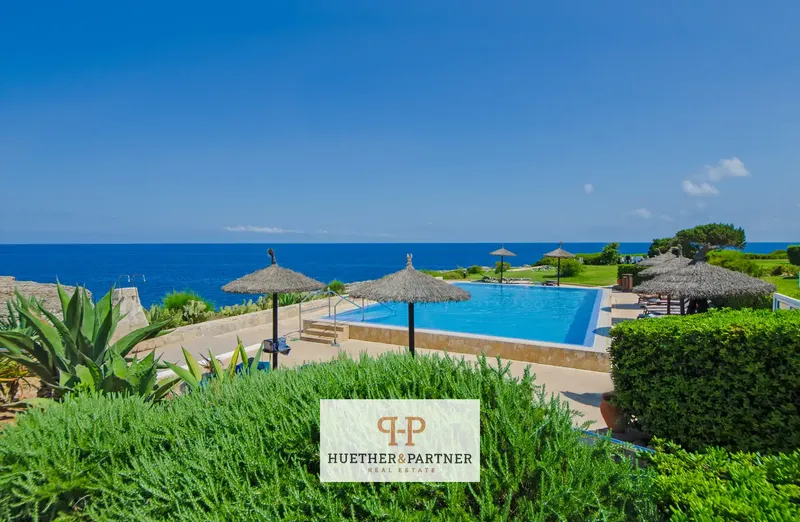 Apartment in Cala d'Or: elegant ground floor property with garden terrace and direct access to the sea — photo 2