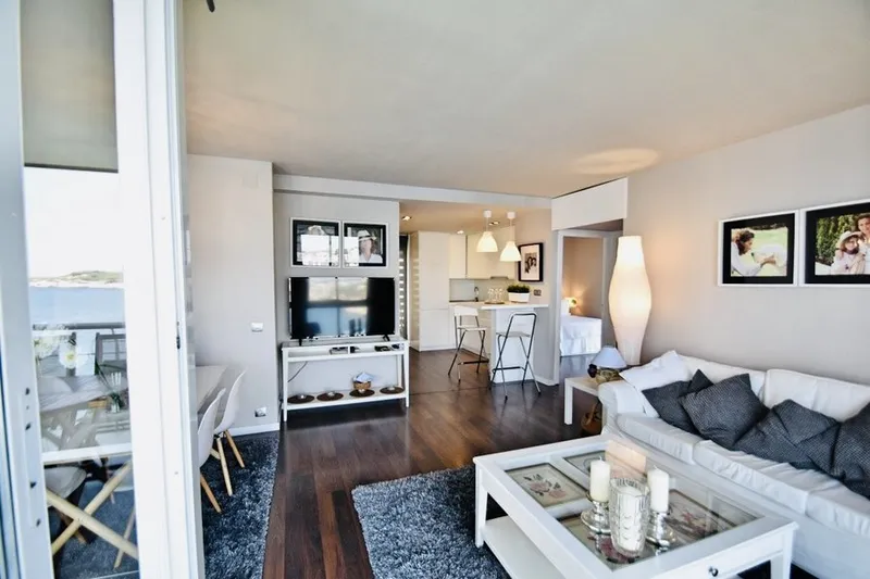 Beautiful sea view apartment in Cas Català — photo 6