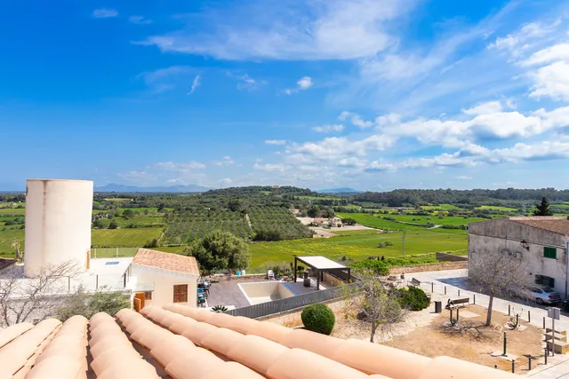 Village house in Muro with views of the bay of Alcudia — photo 1