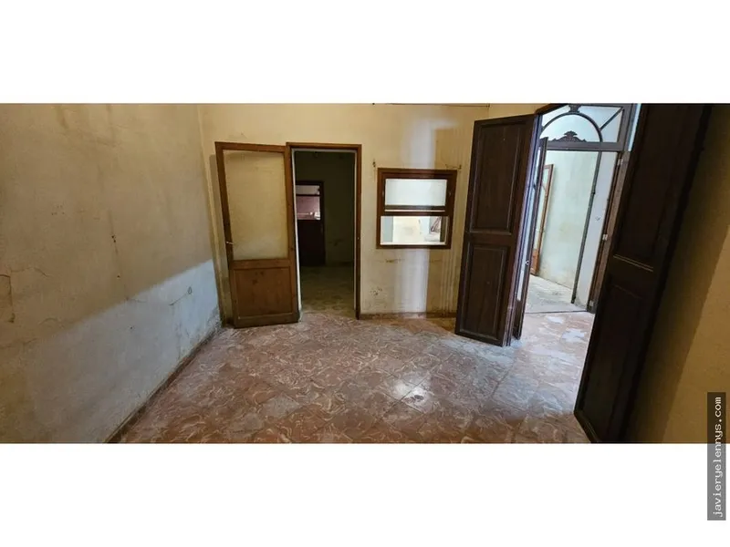 Local for sale on Paseo d'Antoni Maura — photo 3
