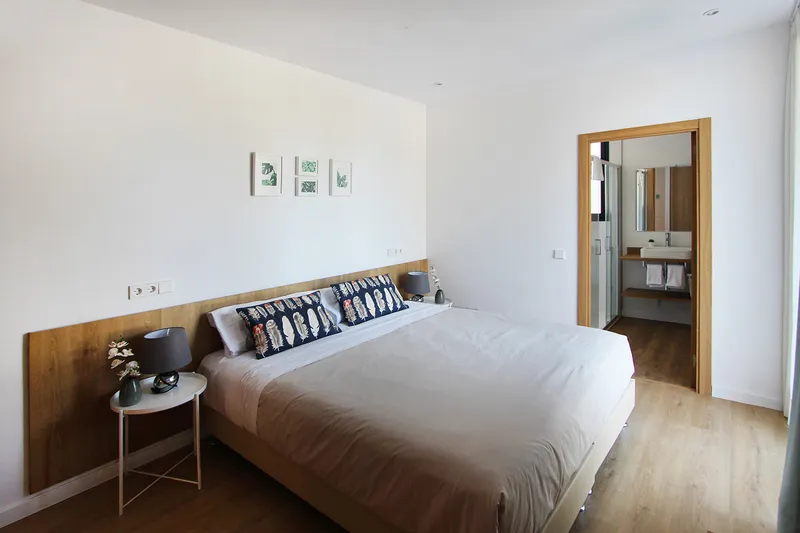 Modern 6-bedroom villa with swimming pool for rent — photo 6