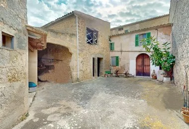 Large traditional house to renovate in Ses Alqueries — photo 2