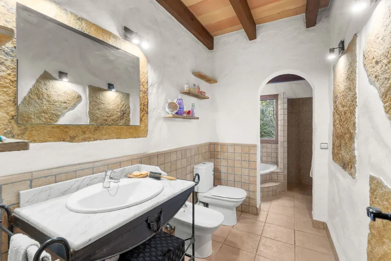 Beautifully situated, rustic finca for sale in Calvia — photo 12