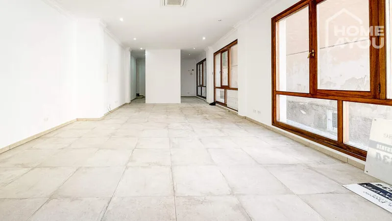 Office space / retail unit with bathroom and top 1A location for sale — photo 4